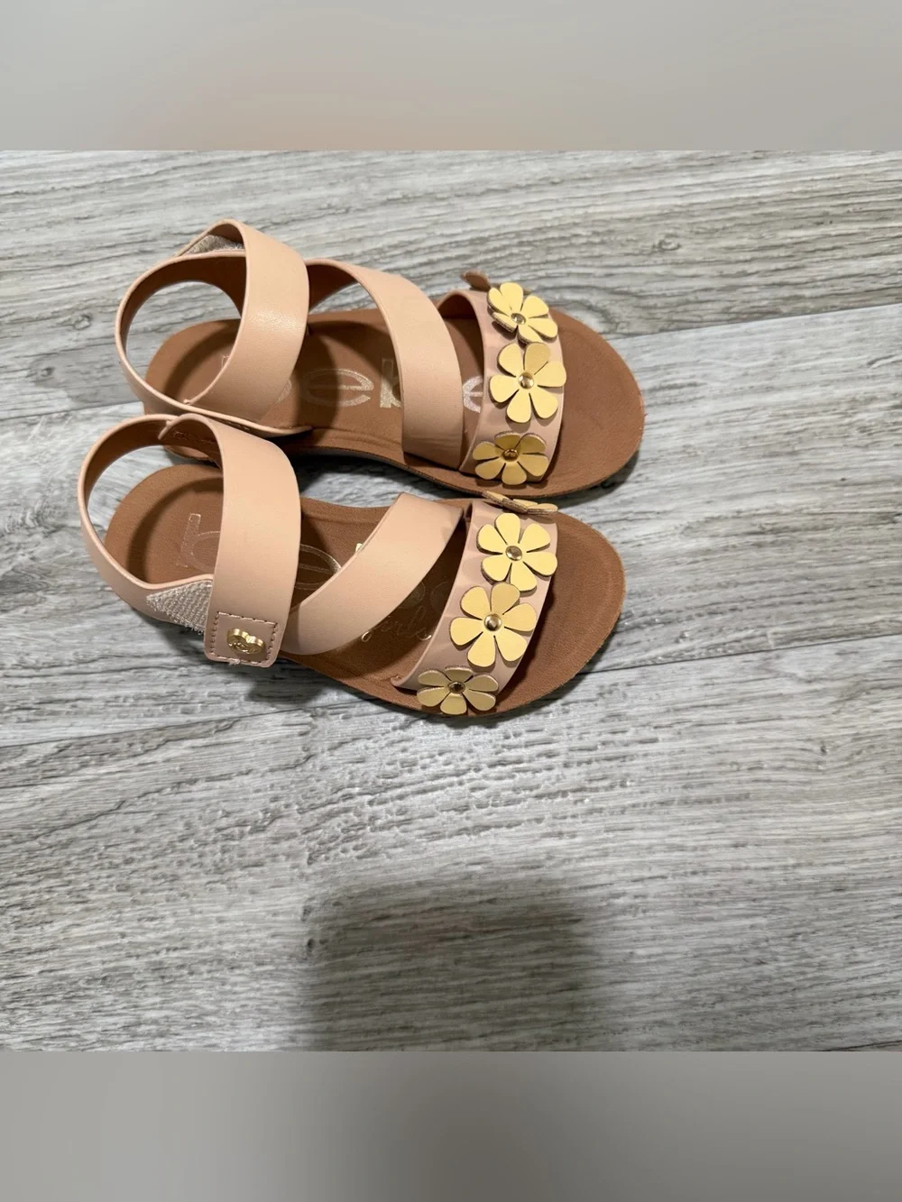 Bebe Toddler Girls Beige Floral Strap Sandal Size 7